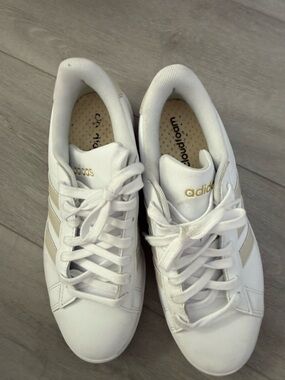 adidas White and Beige Women's Cloudfoam Lace-Up Sneakers
